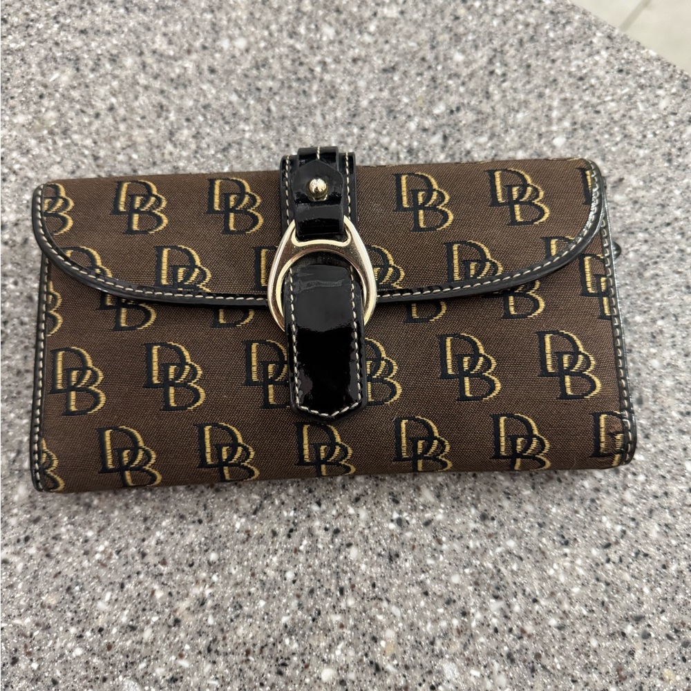 Dooney & Bourke Chic Brown Monogram Wallet With B… - image 1